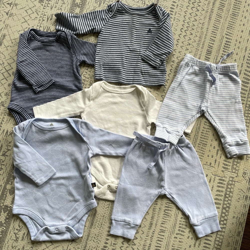 Baby Gap Lot (6 items, blue, 0-3 months)